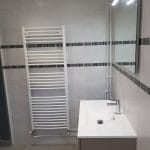 rénovation salle de bain radiateur meuble vasque carrelage Gan