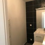 rénovation peinture blanche dans salle de bain Besançon