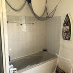 rénovation salle de bain baignoire avant travaux Froges Gresivaudan