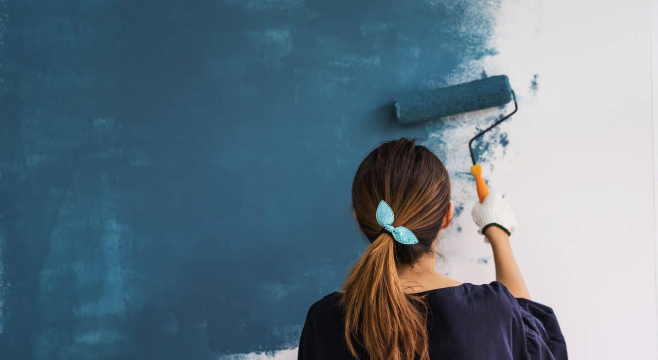 Choisir la bonne peinture pour salle de bain : les critères