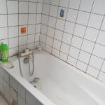 renovation salle de bain baignoire avant travaux Lanester