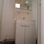 renovation salle d'eau lavabo meuble vasque laqué miroir carrelage Tourcoing