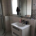 rénovation salle de bain meuble vasque suspendu carrelage mural miroir Bischeim