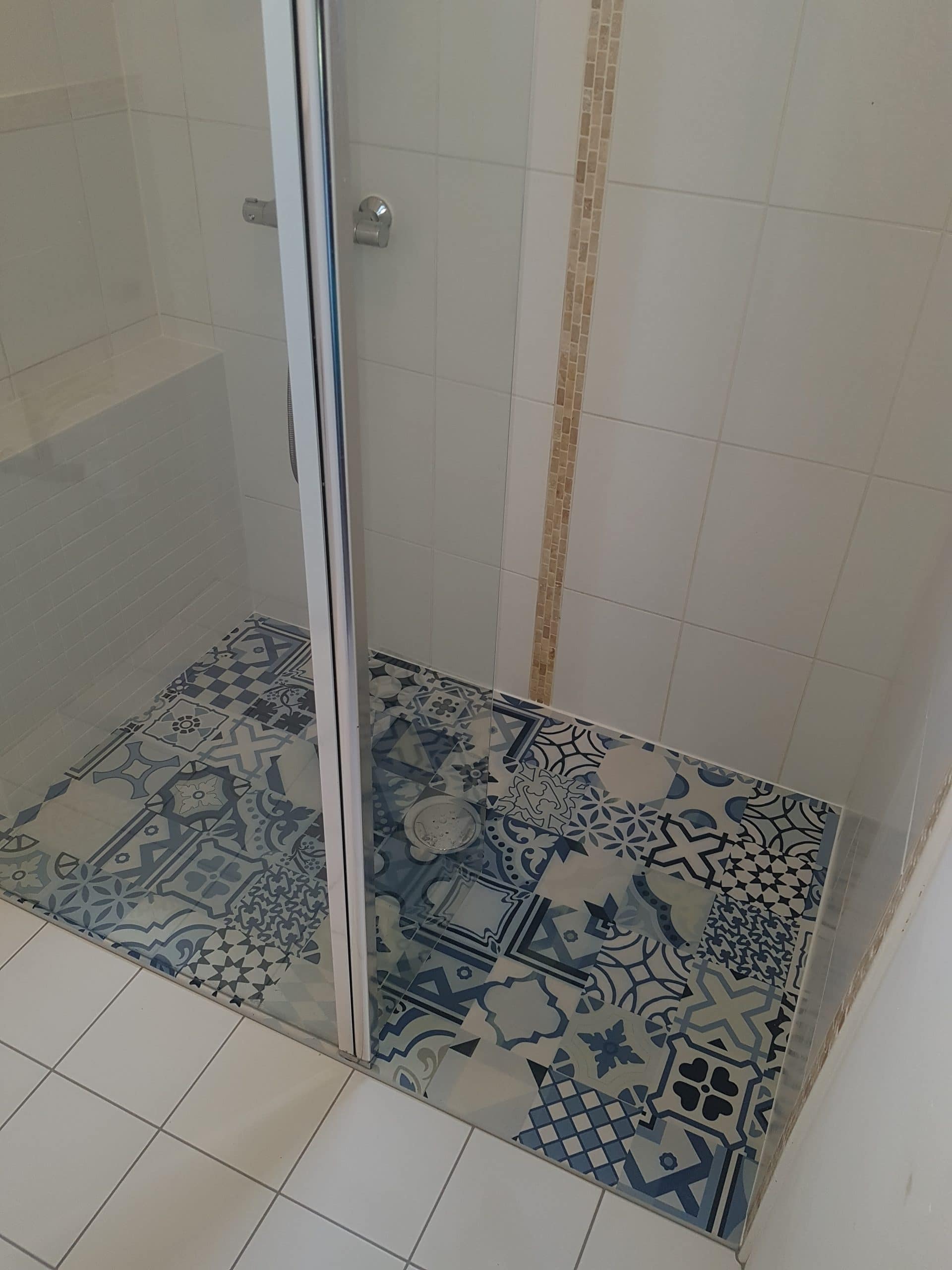Changement du sol d’une salle de bain à Languidic (56)