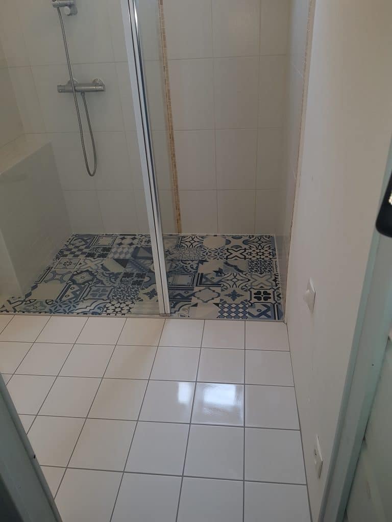 Changement du sol d’une salle de bain à Languidic (56)