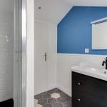rénovation maison douche carrelage métro peinture miroir meuble salle de bain ancien Chazay d'Azergues
