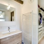 rénovation maison agencement salle d'eau meuble vasque sèche-serviettes dressing La Sauve