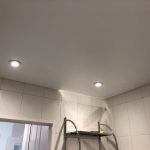 rénovation appartement salle de bain spot encastré plafond peinture douche Lomme
