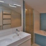 rénovation d'une maison à Montpellier : salle de bain, zoom baignoire