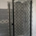 Rénovation d’une salle de bain à Montesson (78) : espace douche