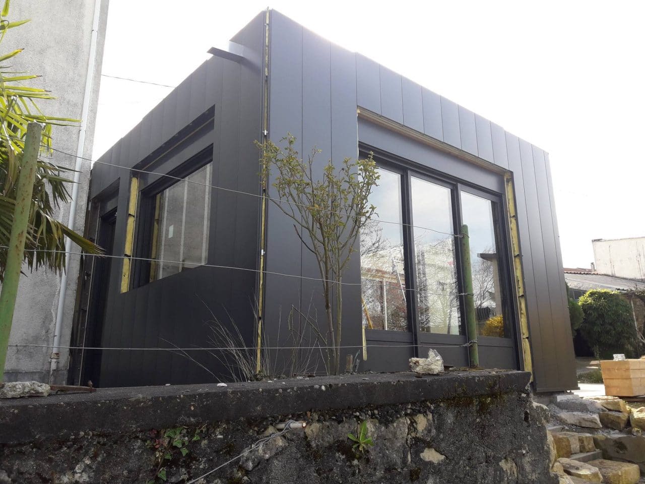 Création d’une extension de maison avec toit plat à Niort (79)