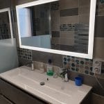 rénovation de salle de bain près d'Agen : vasque et miroir