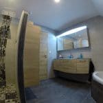 rénovation salle de bain carrelage faïence douche à l'italienne miroir éclairé cloison baignoire d'angle Kochersberg