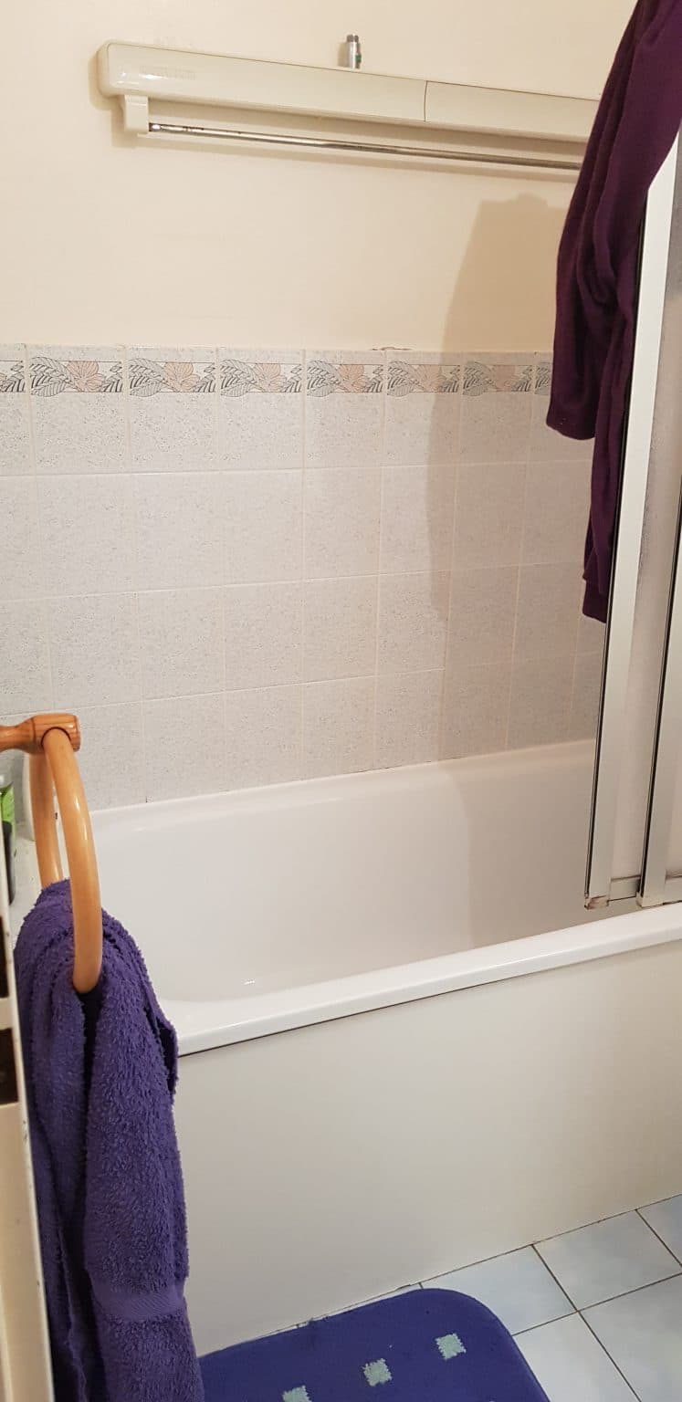 Des travaux pour moderniser une salle de bain à Magny-les-Hameaux (78)