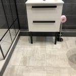 rénovation salle de bain carrelage meuble vasque blanc noir receveur douche extra plat Pays Voironnais