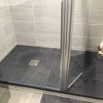 transformation rénovation salle de bain douche receveur extra-plat faïence gris Orvault