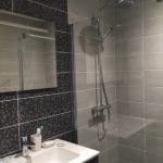 transformation rénovation salle de bain douche meuble vasque miroir faïence Orvault