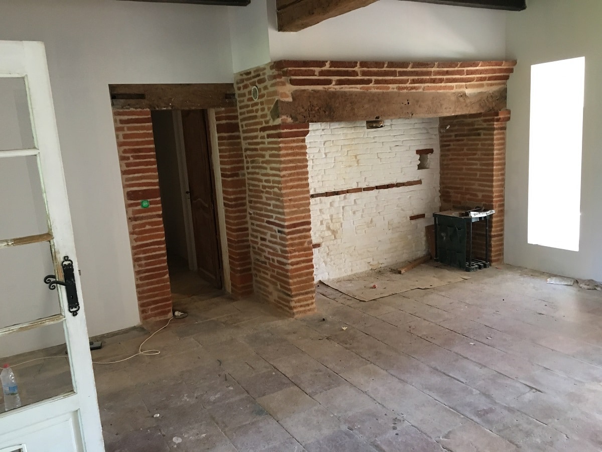 Rénovation d’une grange avec brique ancienne à Lapeyrouse Fossat (31)