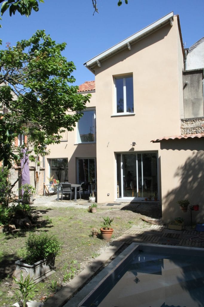 Une maison entièrement rénovée à Toulouse (31)