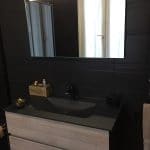 rénovation salle de bain à Saint-Cyr-sur-Loire : vasque et miroir éclairé