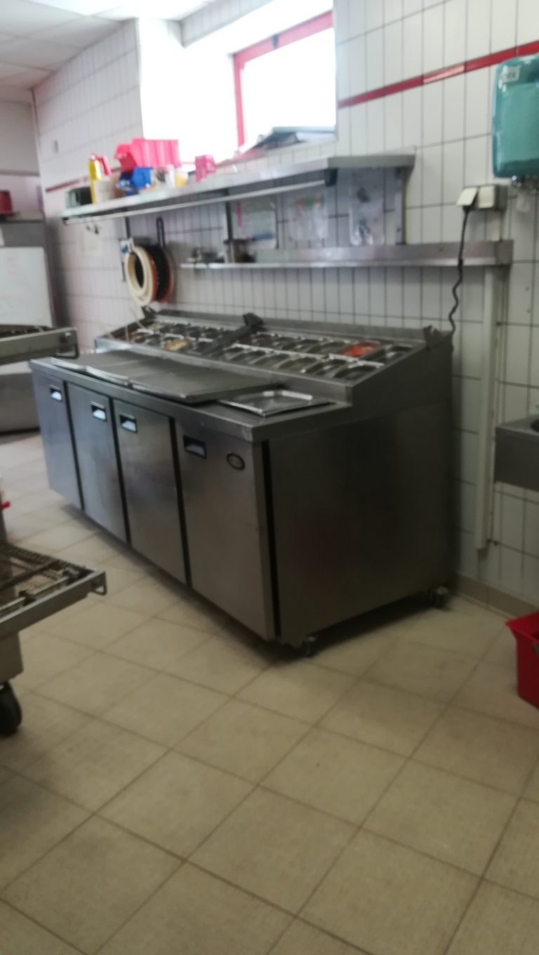 Rénovation intérieure d’une cuisine de pizzeria à Marcq-en-Baroeul (59)