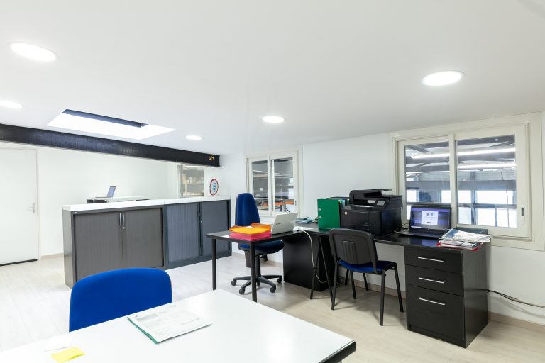 Création de bureaux dans un local professionnel à Saint-Egrève (38)