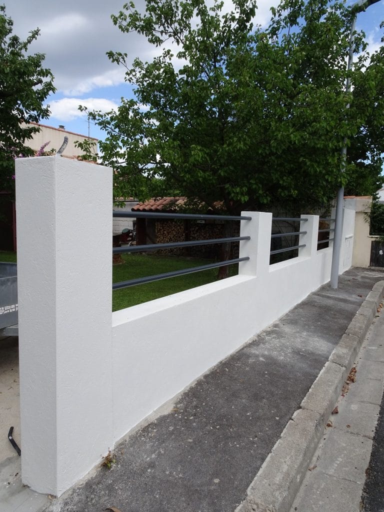 Aménagement extérieur à Lattes (34) : rénovation de mur de clôture et de terrasse