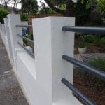 rénovation mur de clôture et terrasse : gros plan sur le mur de clôture
