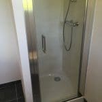 rénovation maison salle de bain cabine de douche colonne de douche receveur faïence Arradon