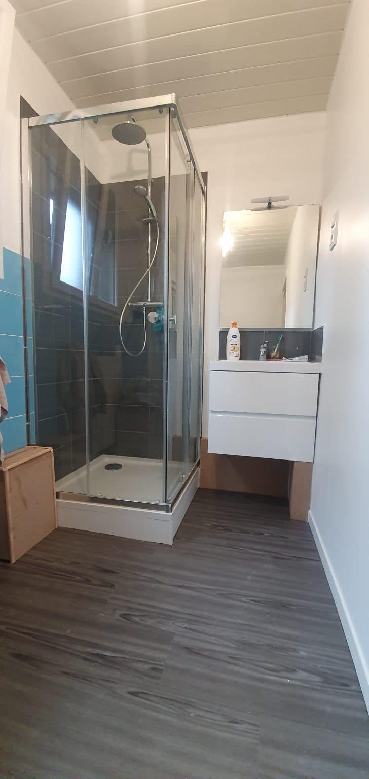 Avant/Après d’une rénovation de salle de bain à Saint-André-lez-Lille (59)
