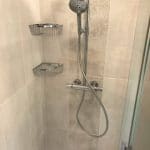 Détail de la douche à l'italienne - Rénovation d’une salle de bain à Yrieix-Sur-Charente