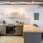 rénovation d'une maison à Rezé : réalisation d'une cuisine spacieuse