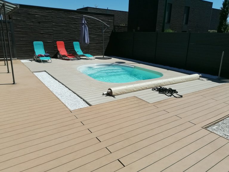 Création d’une terrasse de piscine à Pusignan (69)