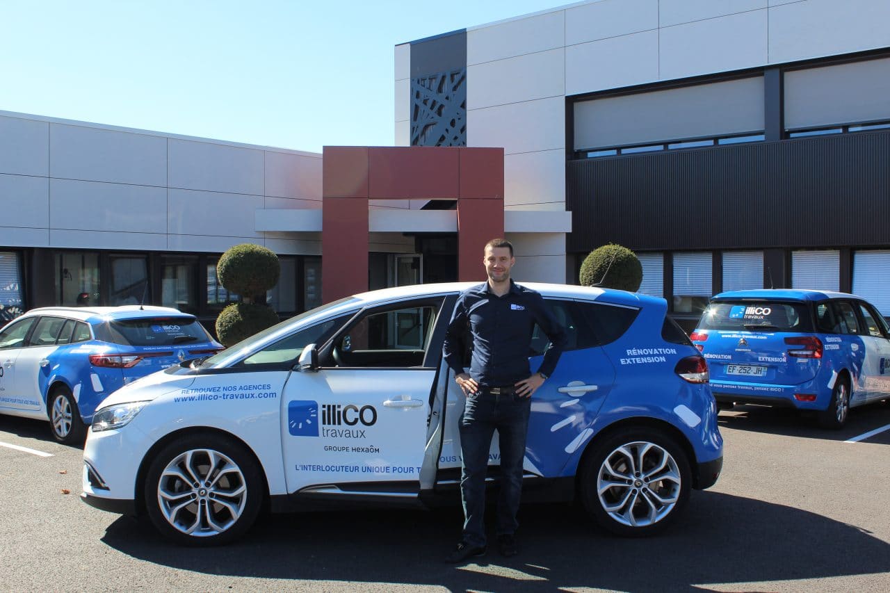 Thomas Berthelier responsable de l'agence locale illiCO travaux Saint Germain en Laye Poissy