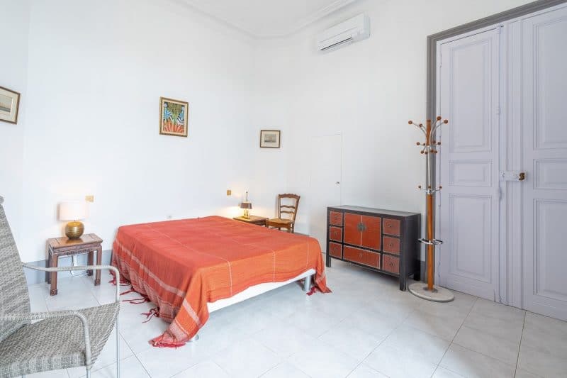 Création de deux appartements à partir d’un appartement de 200 m2 à Sète (34)