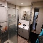 Salle de bain rénovée - rénovation d'un appartement à Cluny
