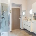 Salle de bain rénovée - rénovation et transformation d'un appartement en 2 logements à Sète