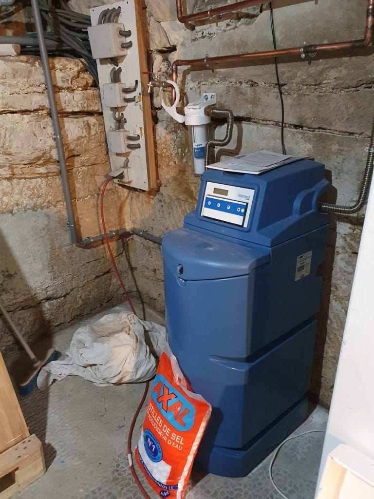 Pose d’une pompe à chaleur à Saint-Même-les-Carrières en Charente (16)