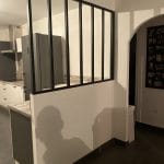 Pose d'une verrière - rénovation cuisine dans une maison à La Roche sur Yon