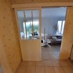 Porte à galandage donnant dans le salon - Rénovation partielle à Puymoyen près d’Angoulême