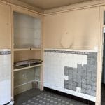 En cours de dépose - rénovation d'une cuisine dans un appartement de Grenoble