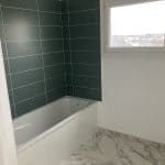 Salle de bain rénovée - rénovation appartement à Vannes
