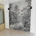 Mur du salon avec tapisserie - Rénovation d'une maison à La Rochelle