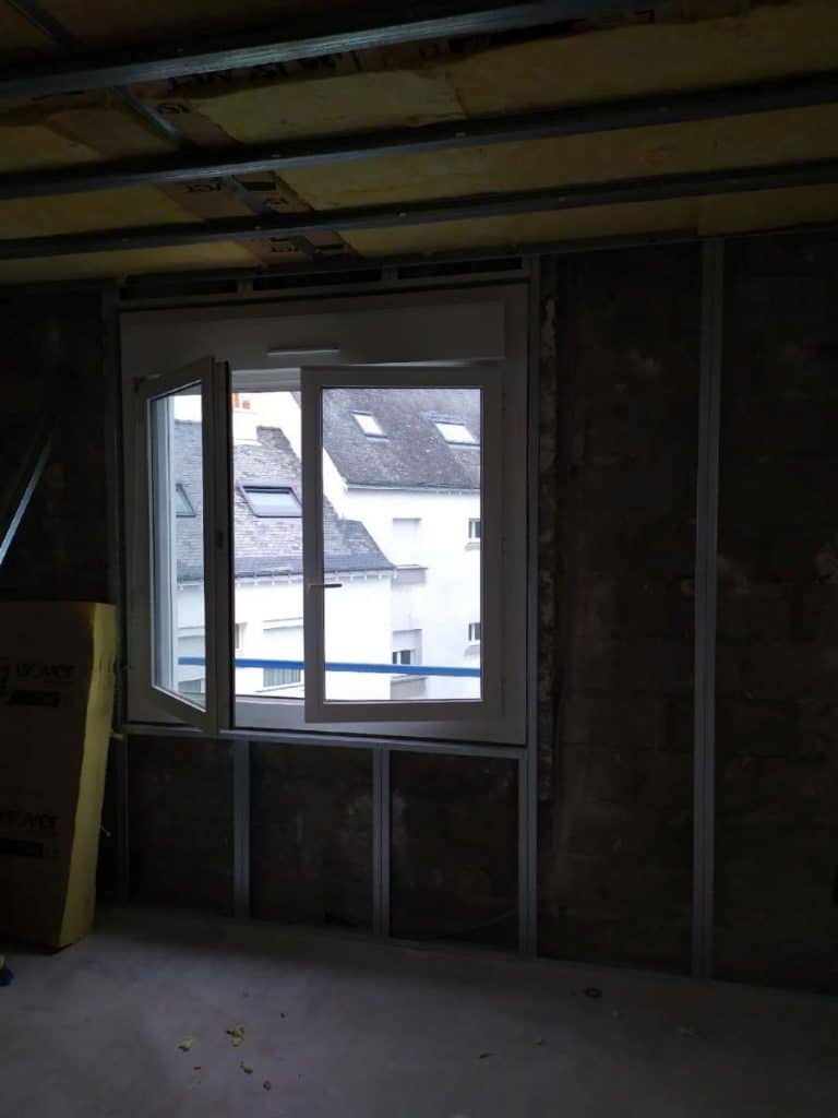 Changement de fenêtres - Rénovation d'un appartement au 2e étage à Lorient en vue d'une mise en location