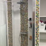 Cabine de douche dans la 2e salle de bains - Rénovation de deux salles de bain à Rueil-Malmaison