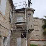 préparation du chantier avec pose d'un échafaudage - rénovation d'un toit terrasse à Cognac