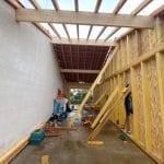 Montage de la structure de l'extension - Construction d'une extension de maison en bois à Ambarès et Lagrave