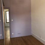 Chambre refaite : sol et murs - rénovation d'un appartement à Grenoble