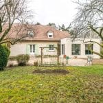 Vue de la maison avec extension depuis le jardin - extension de maison à Moyvillers dans l'Oise par illiCO travaux