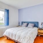 Chambre avec peinture et parquet remis à neuf - rénovation d'une maison à Strasbourg en deux appartements